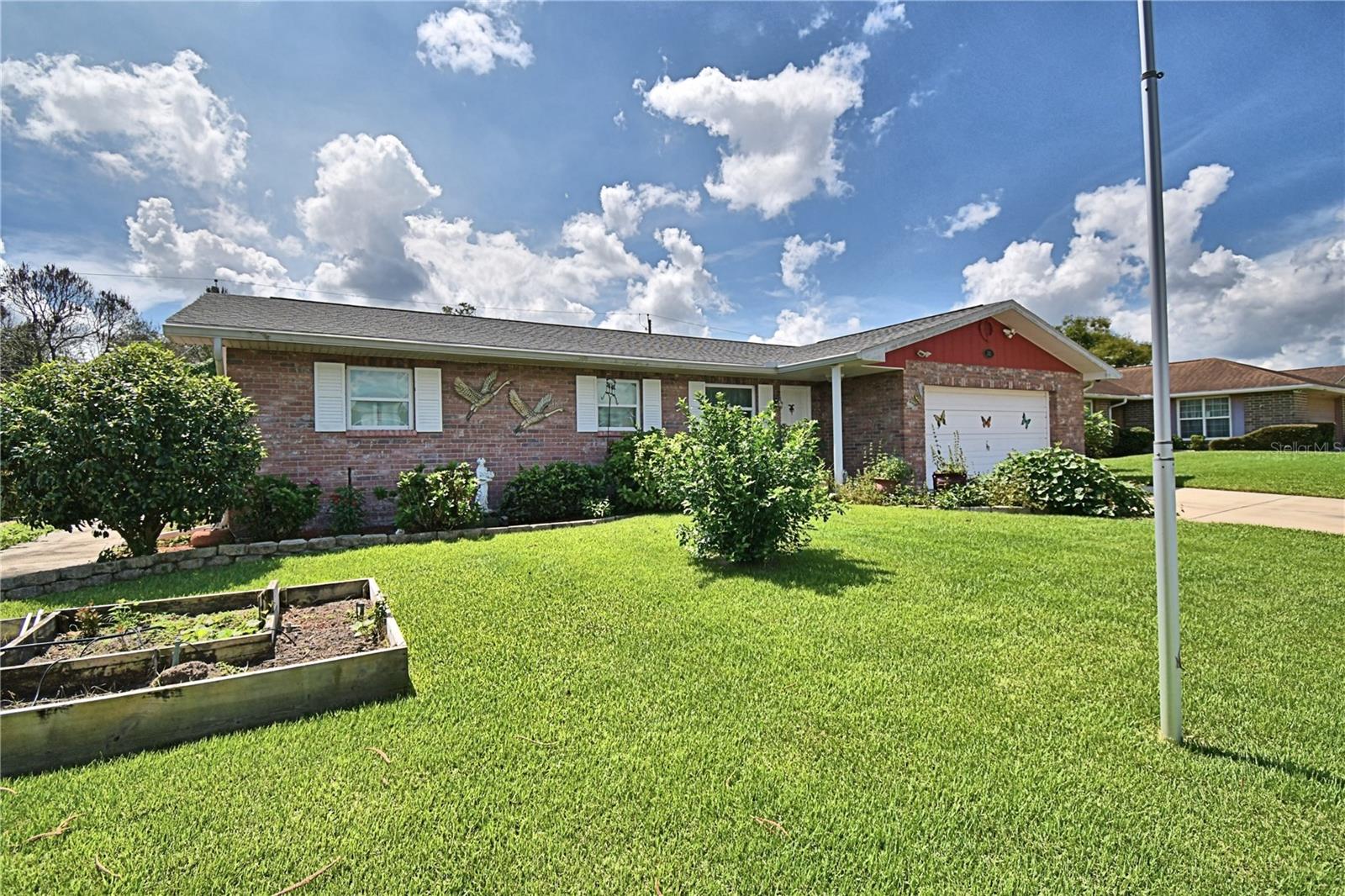 2815 CHRISTIE LN Property Photo 1