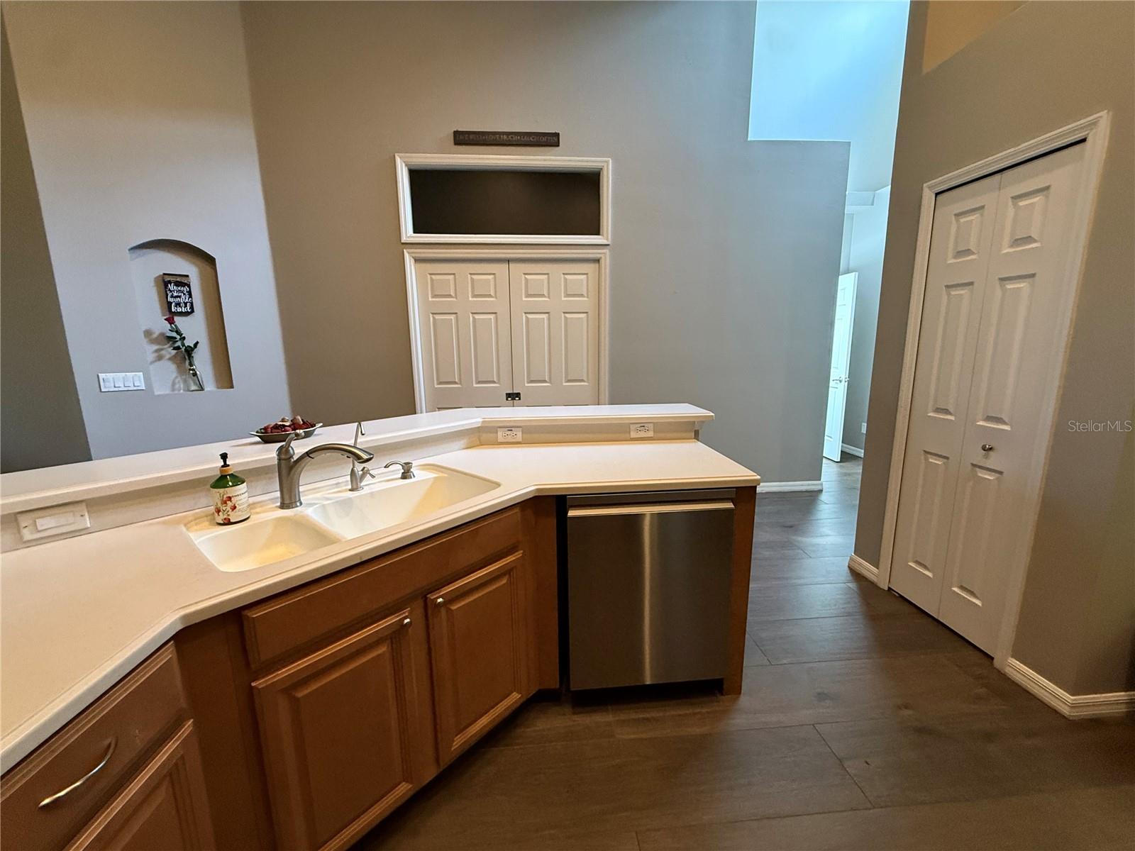 2668 Rutledge Ct Property Photo 7