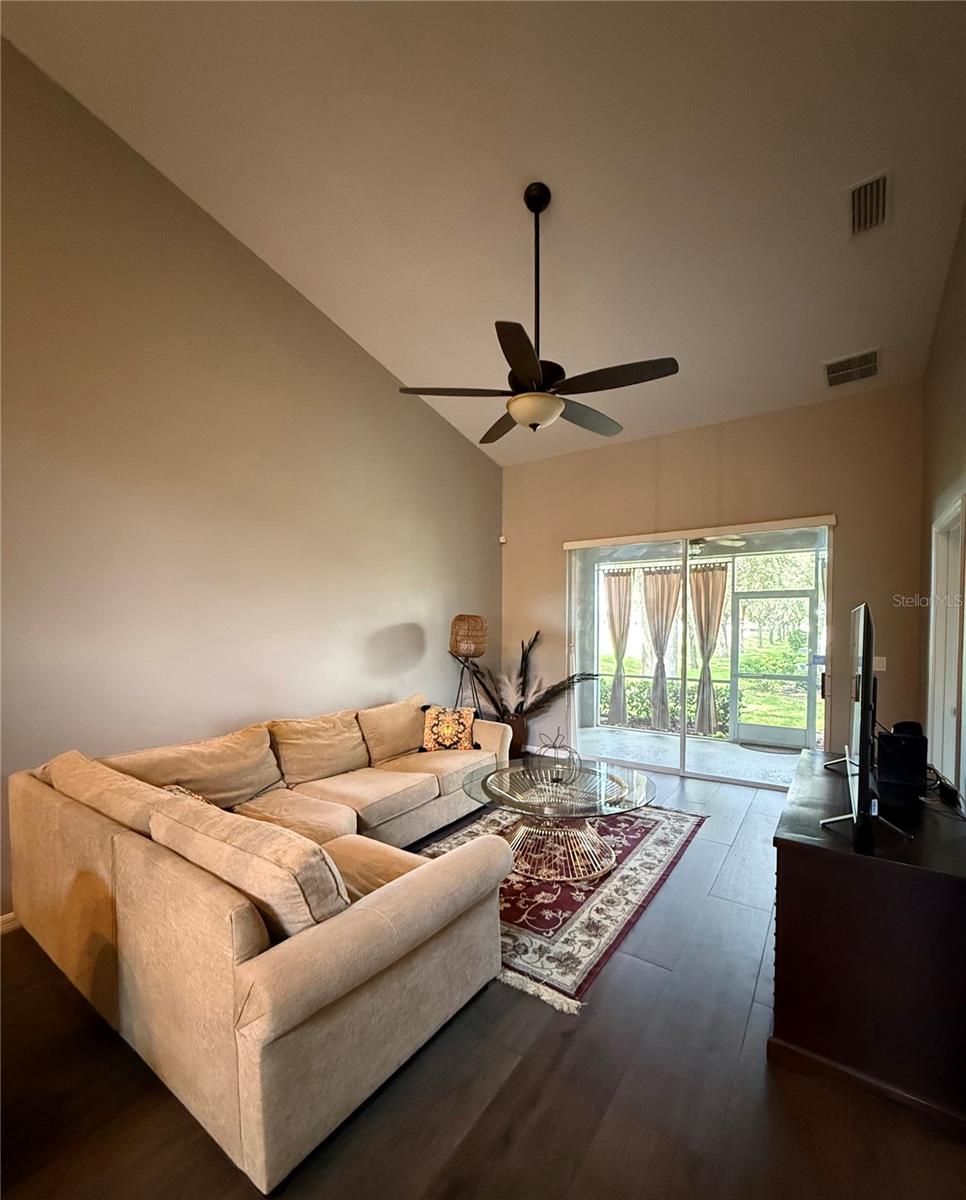 2668 Rutledge Ct Property Photo 9