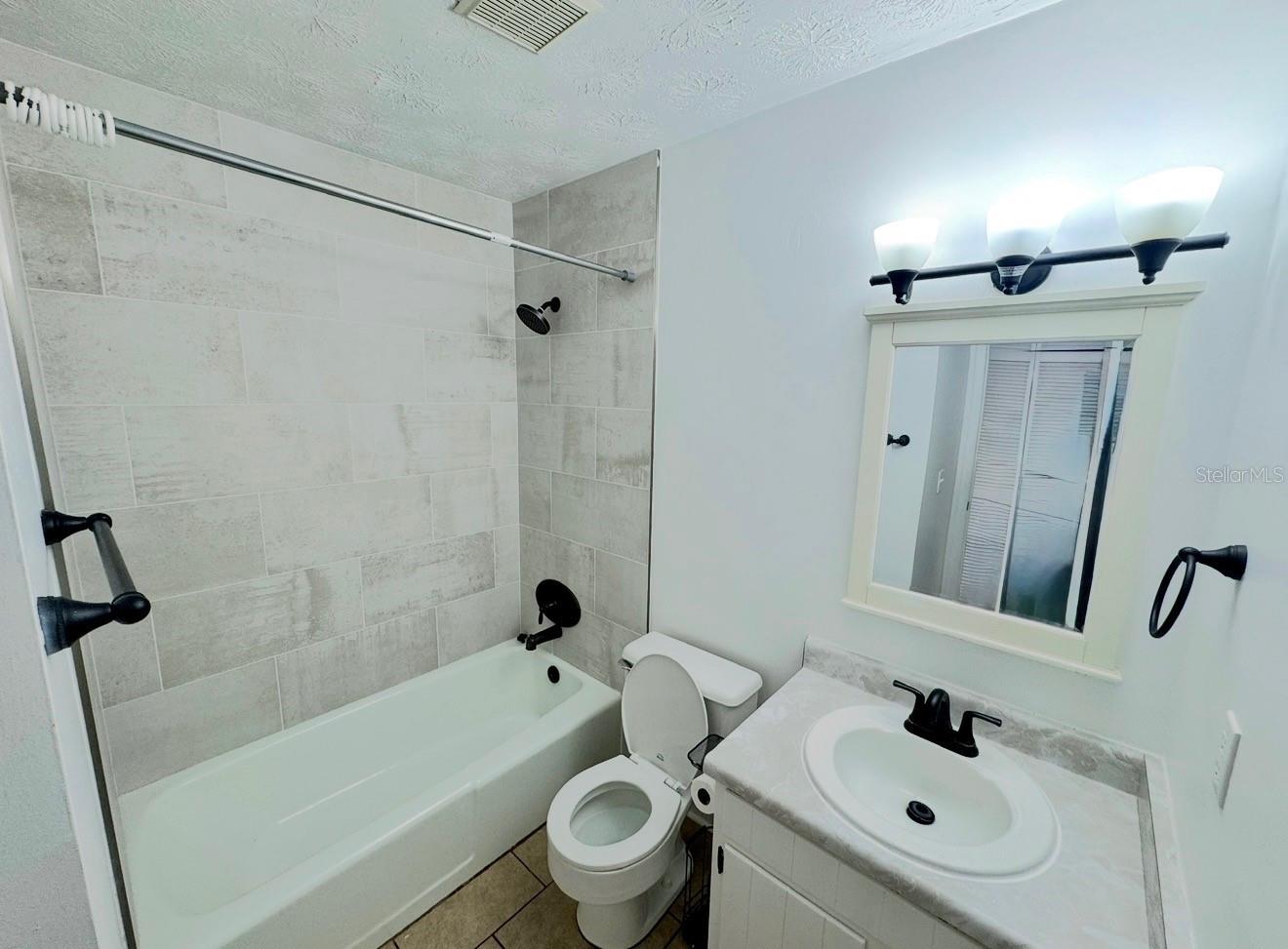 5301 Hansel Ave #a16 Property Photo 10