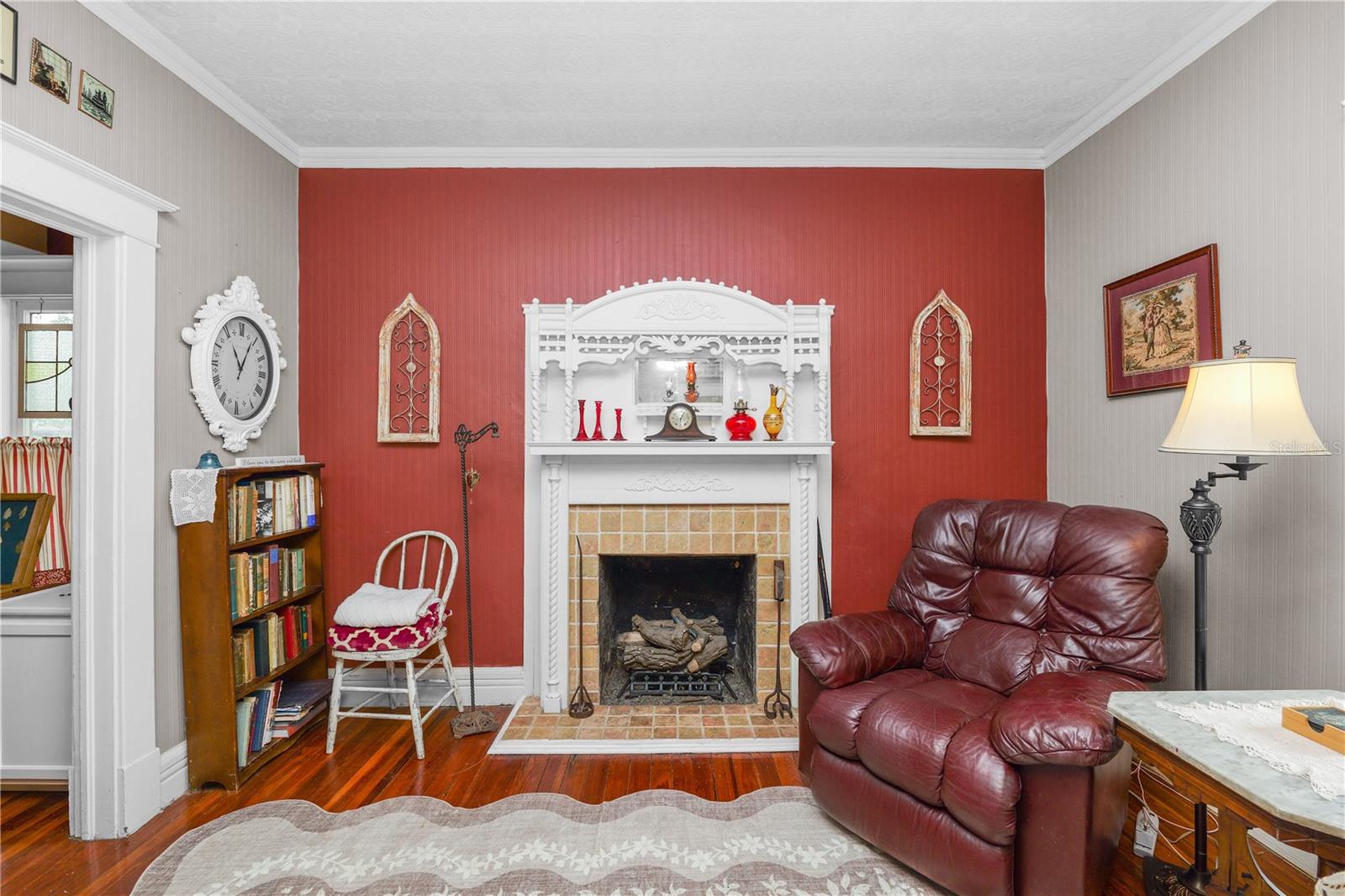 655 S Wilson Ave Property Photo 11