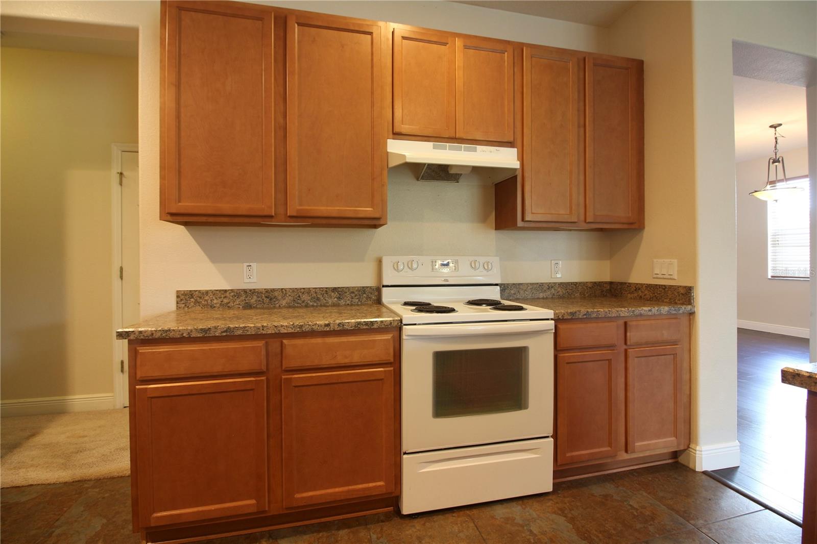 2425 Winnipeg Dr Property Photo 16
