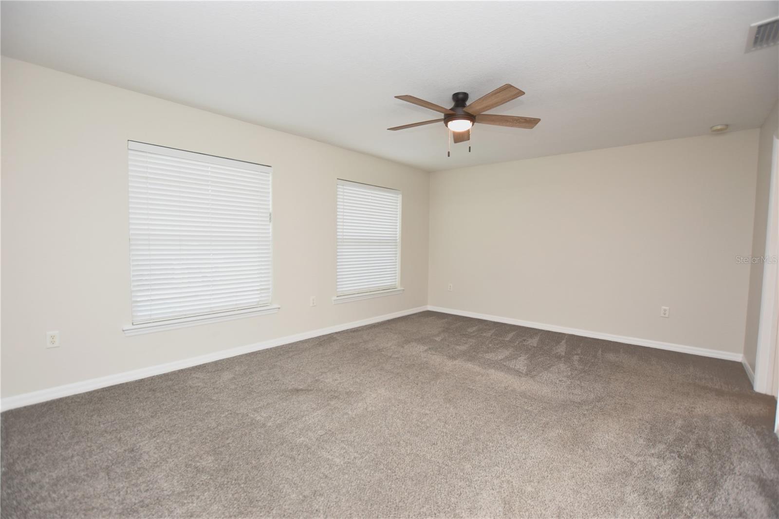 5029 1st St Se Property Photo 16