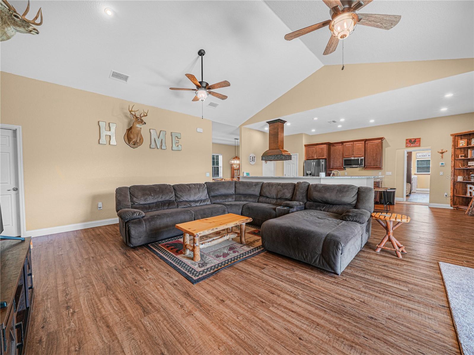 15155 Rockridge Rd Property Photo 8