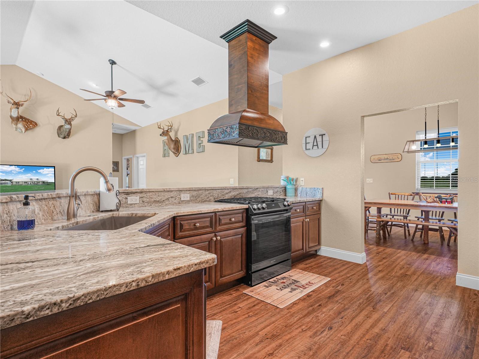 15155 Rockridge Rd Property Photo 10