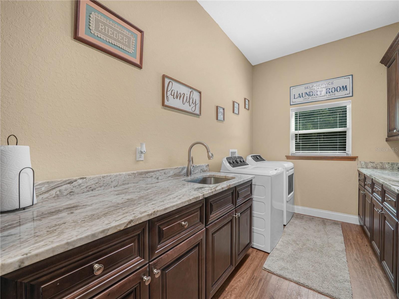 15155 Rockridge Rd Property Photo 21