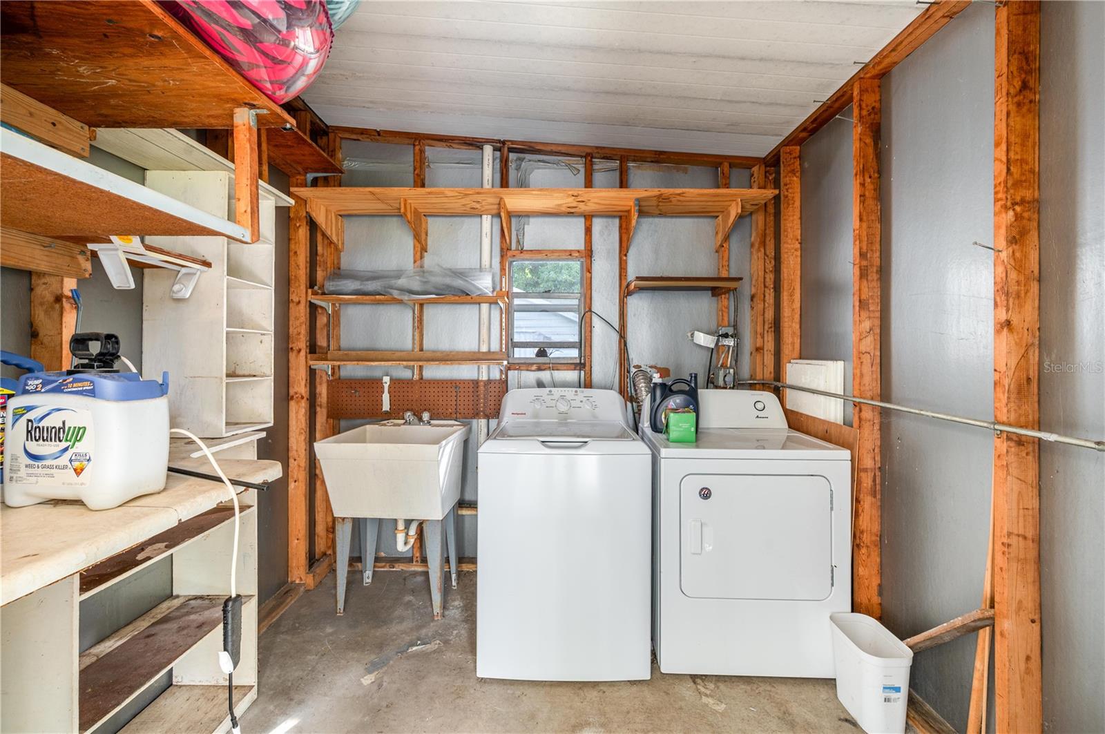 528 Skyline Dr W Property Photo 20