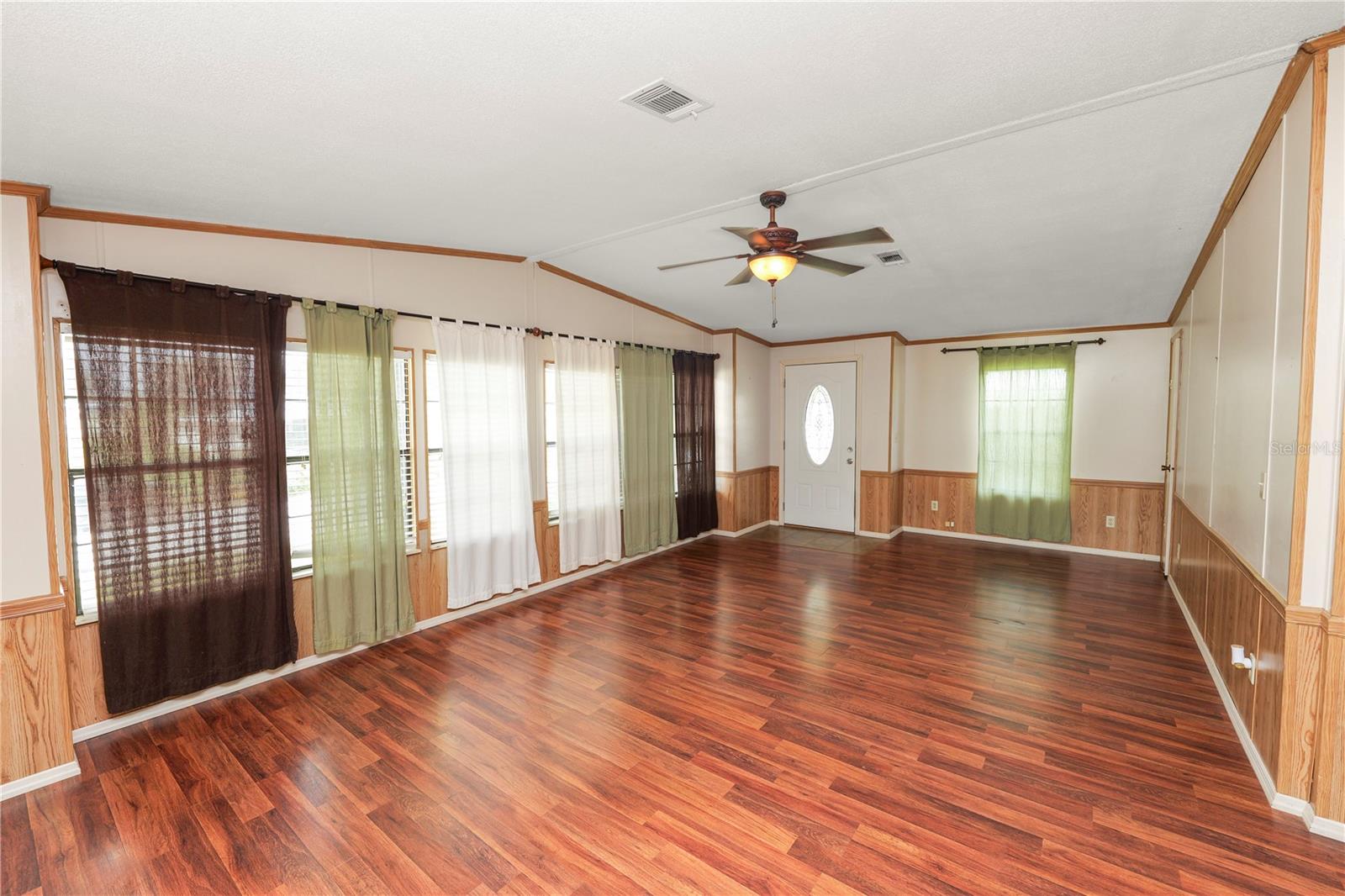 2082 Thelma Dr Property Photo 21