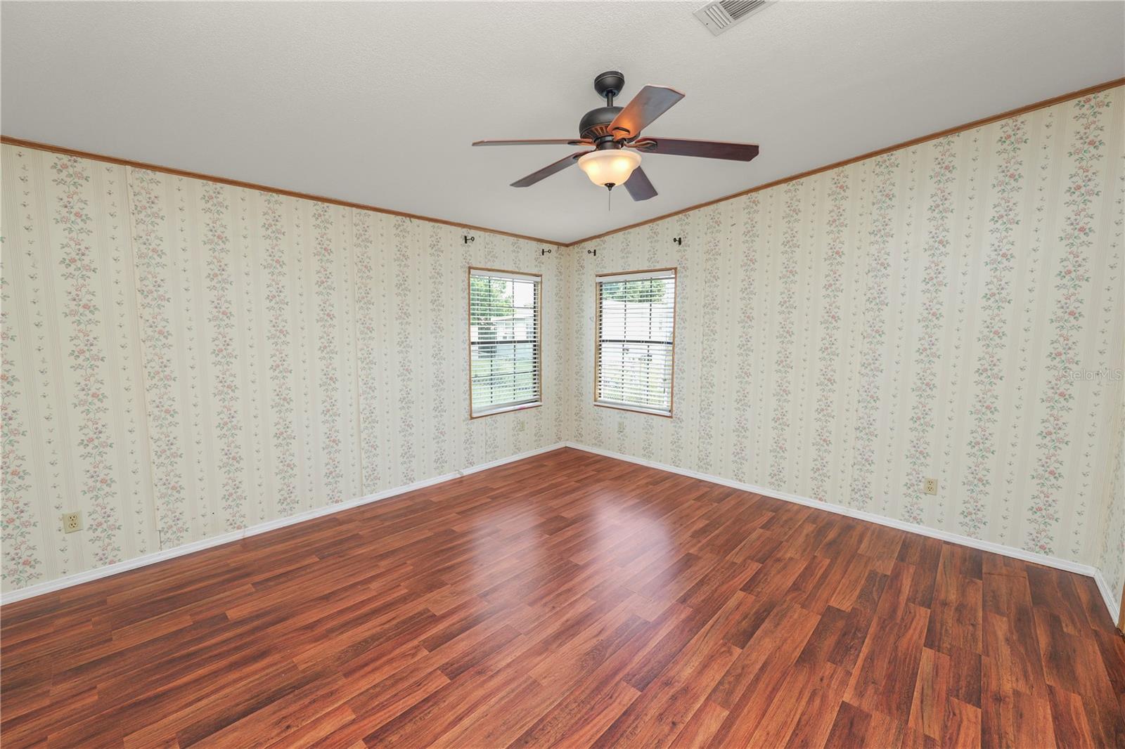 2082 Thelma Dr Property Photo 30