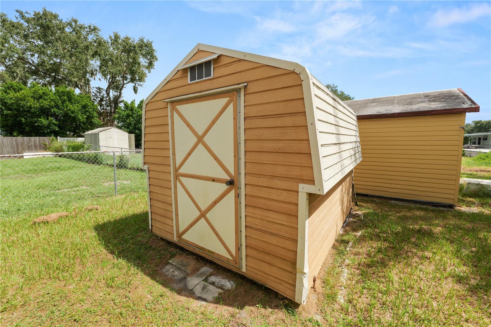2082 Thelma Dr Property Photo 43