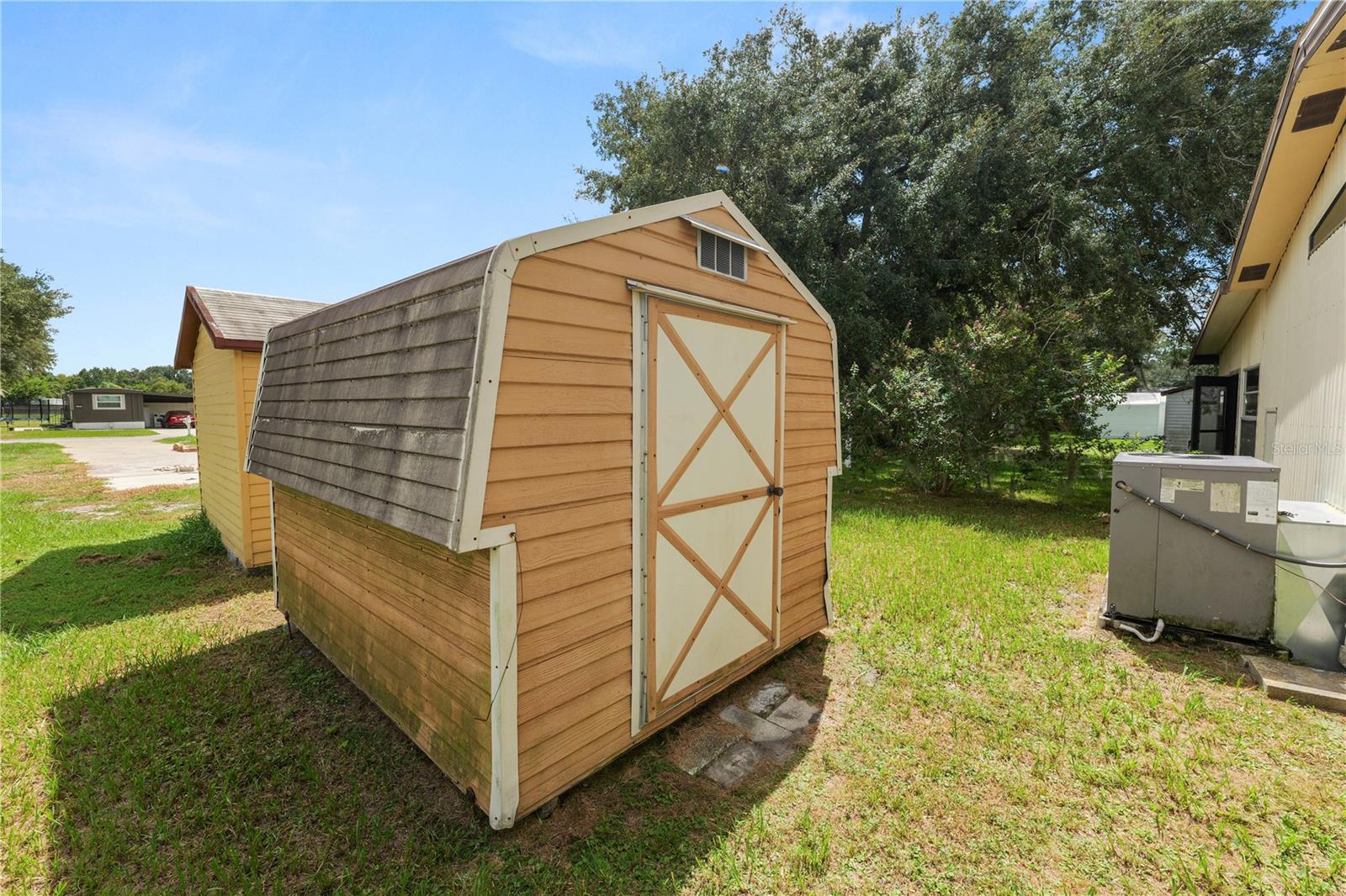 2082 Thelma Dr Property Photo 44