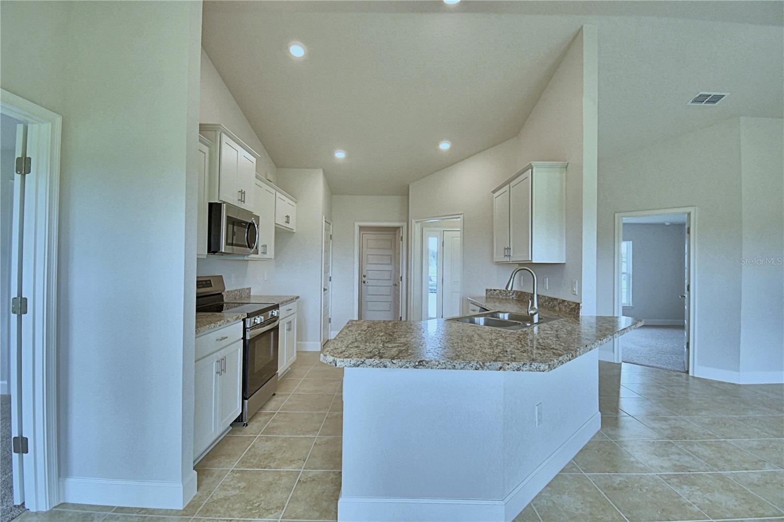 4507 Sundew Ln Property Photo 9
