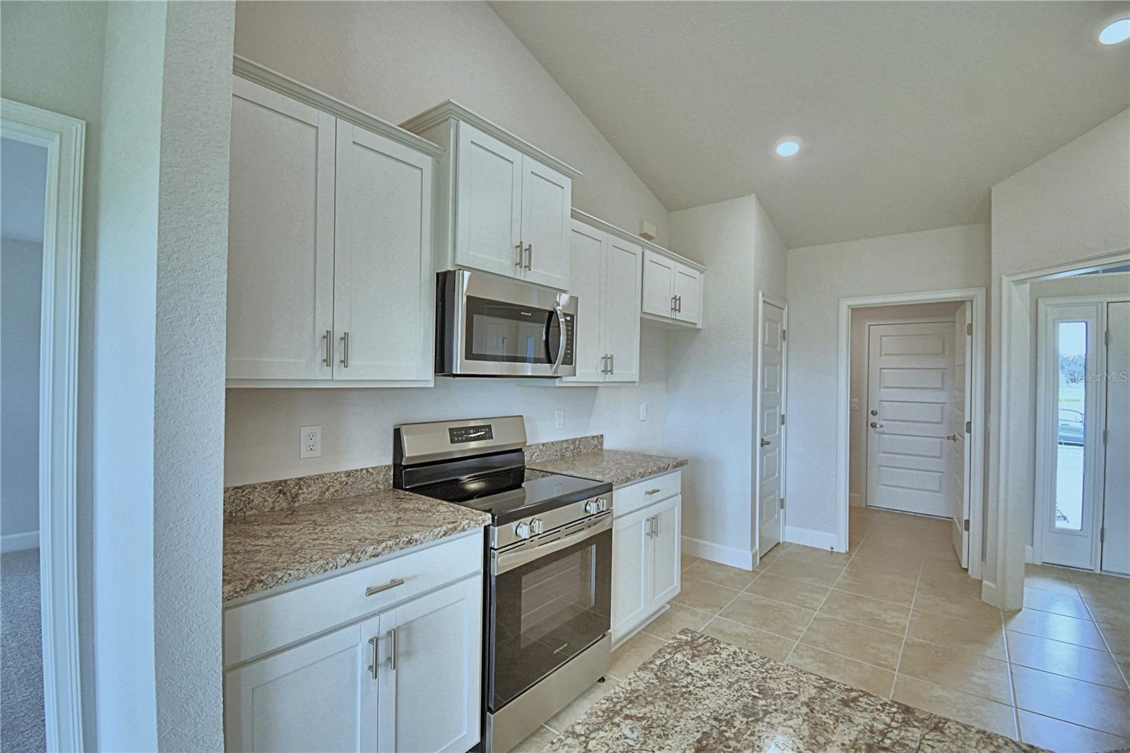 4507 Sundew Ln Property Photo 10
