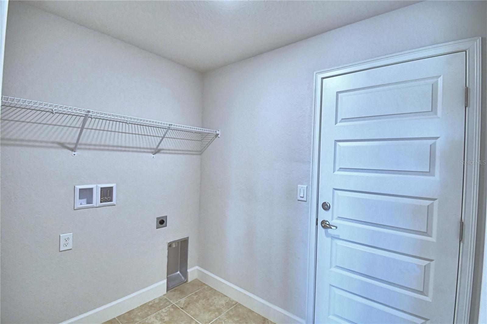 4507 Sundew Ln Property Photo 12