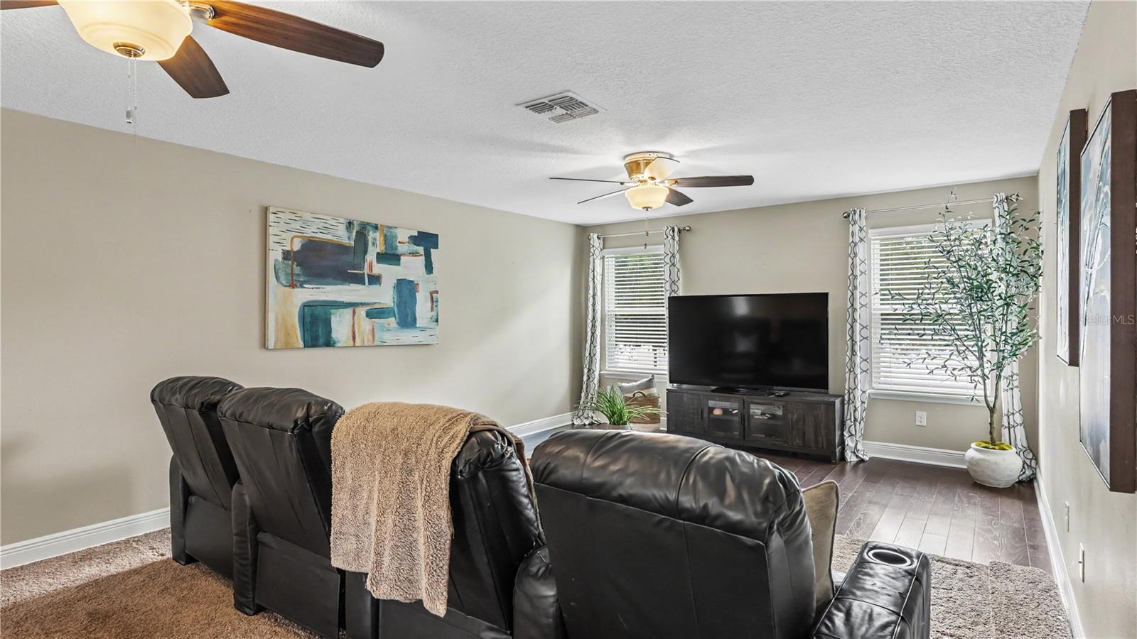 132 Magneta Loop Property Photo 24