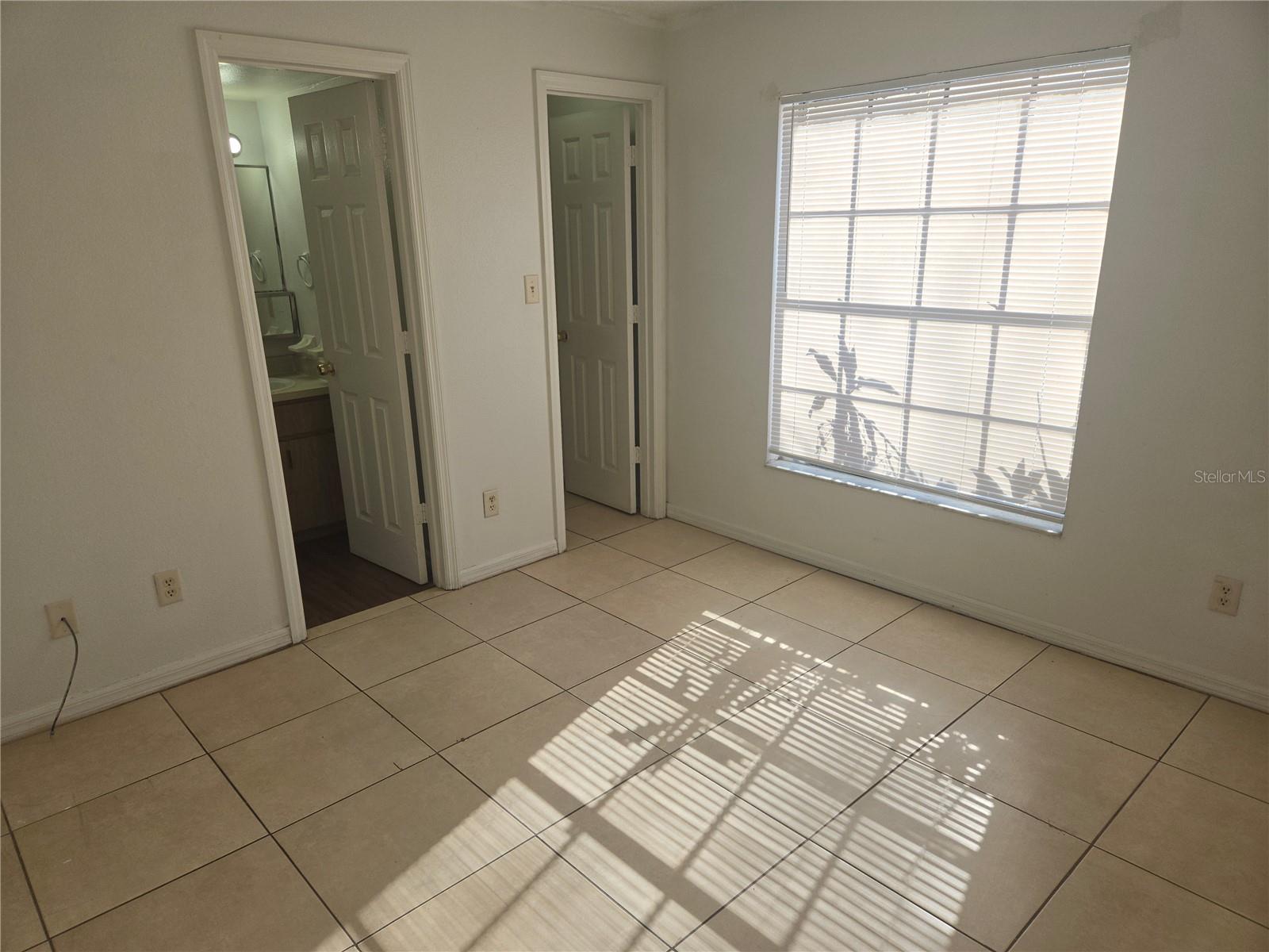 L4965474 Property Photo 13