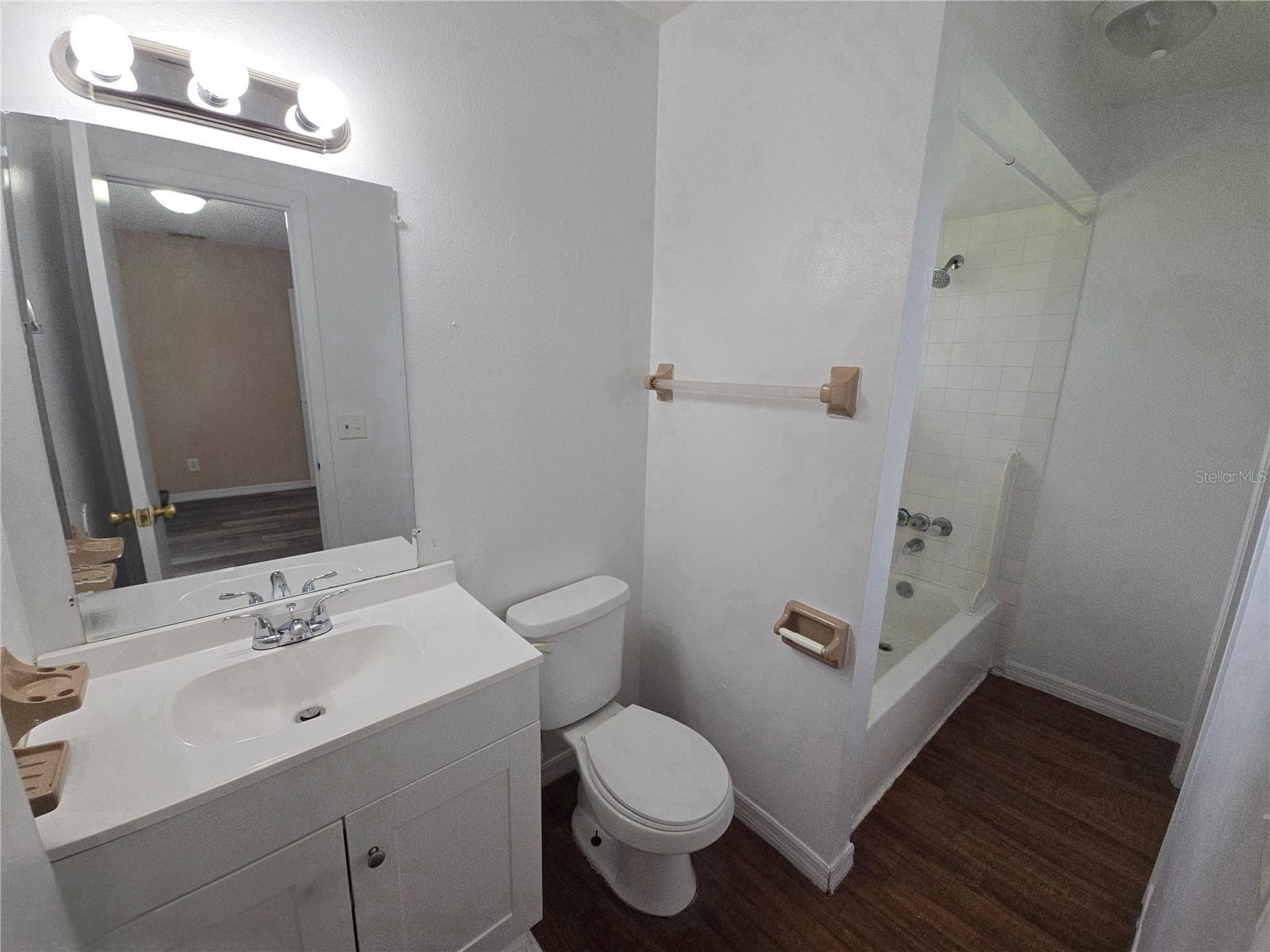 L4965474 Property Photo 18
