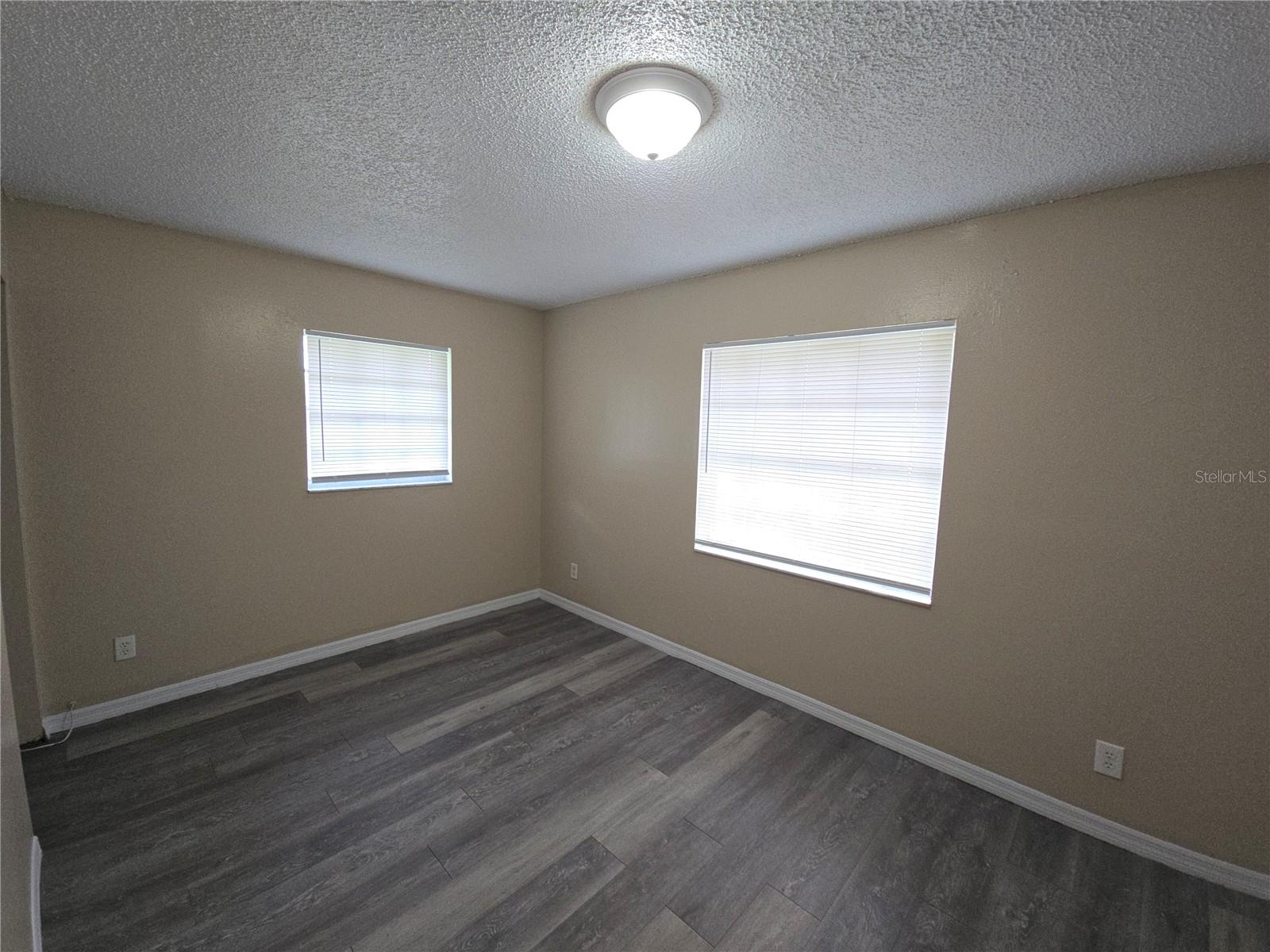 L4965474 Property Photo 19