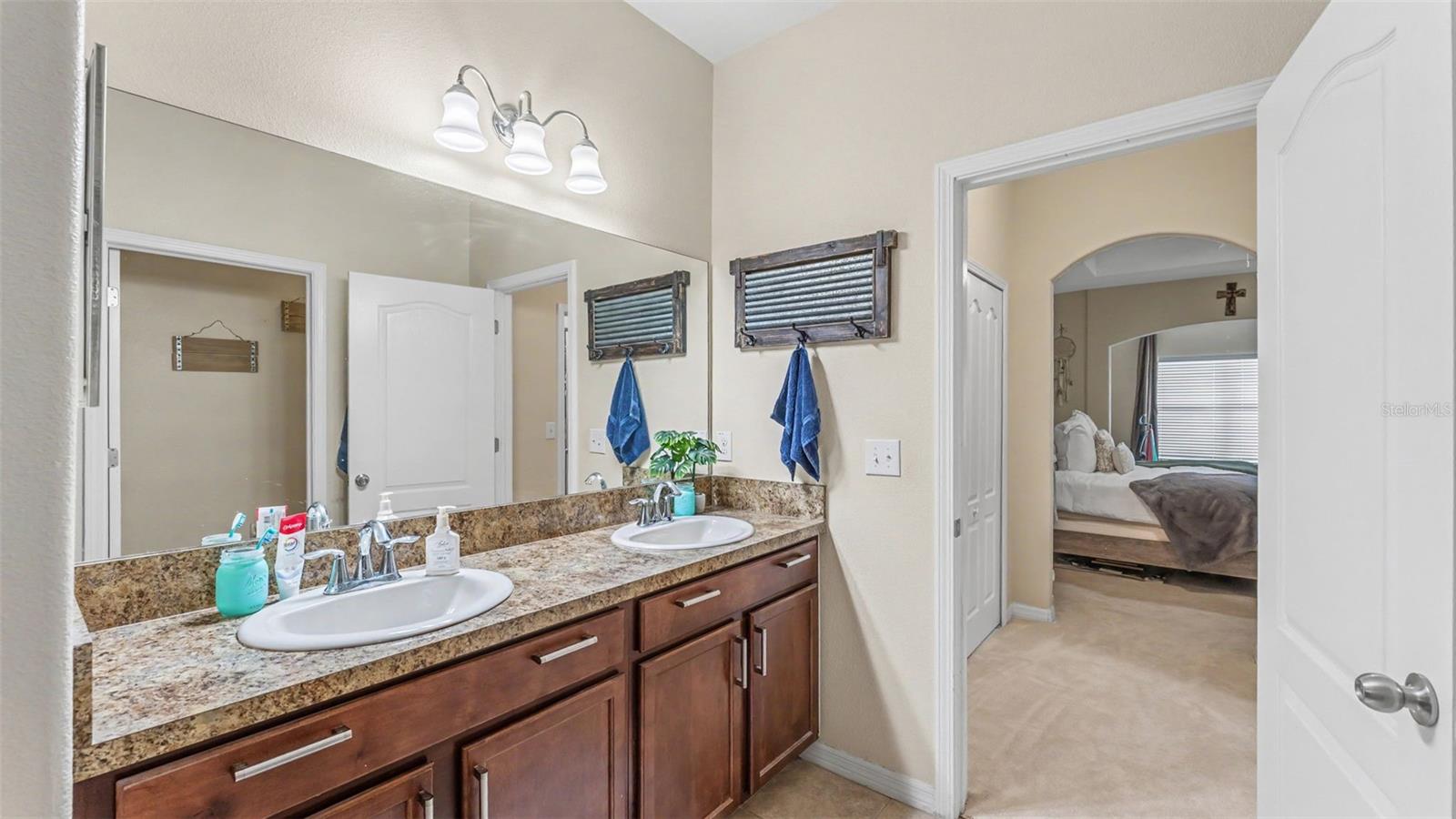 L4965479 Property Photo 16