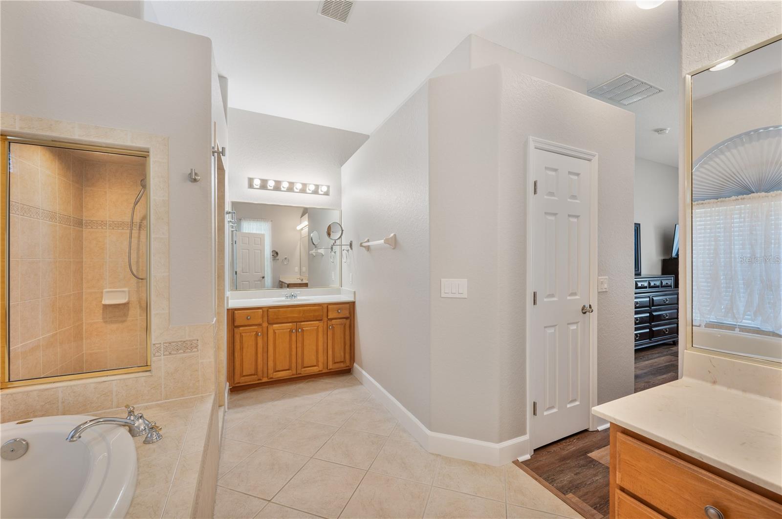 116 Lake Arietta Ct Property Photo 24