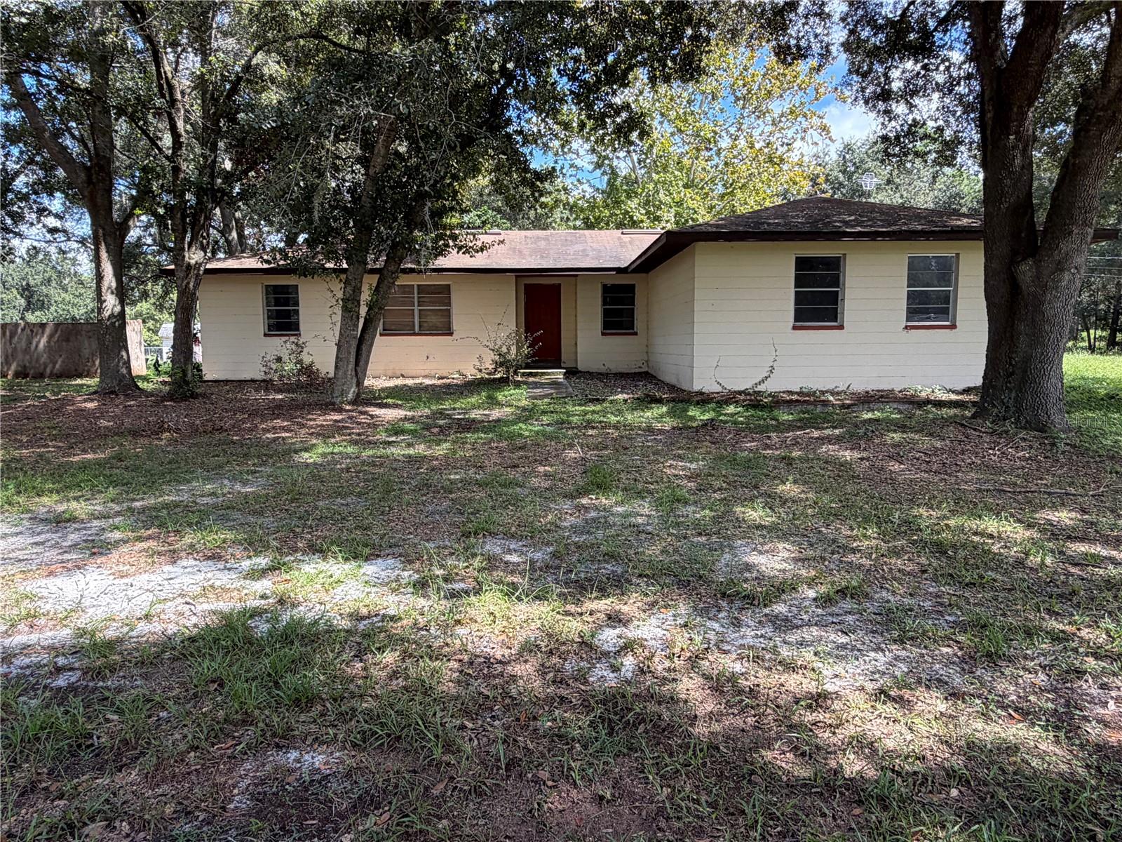 2315 Woods Trl Property Photo 1