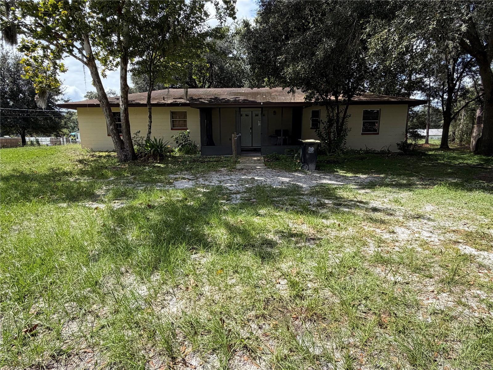 2315 Woods Trl Property Photo 4