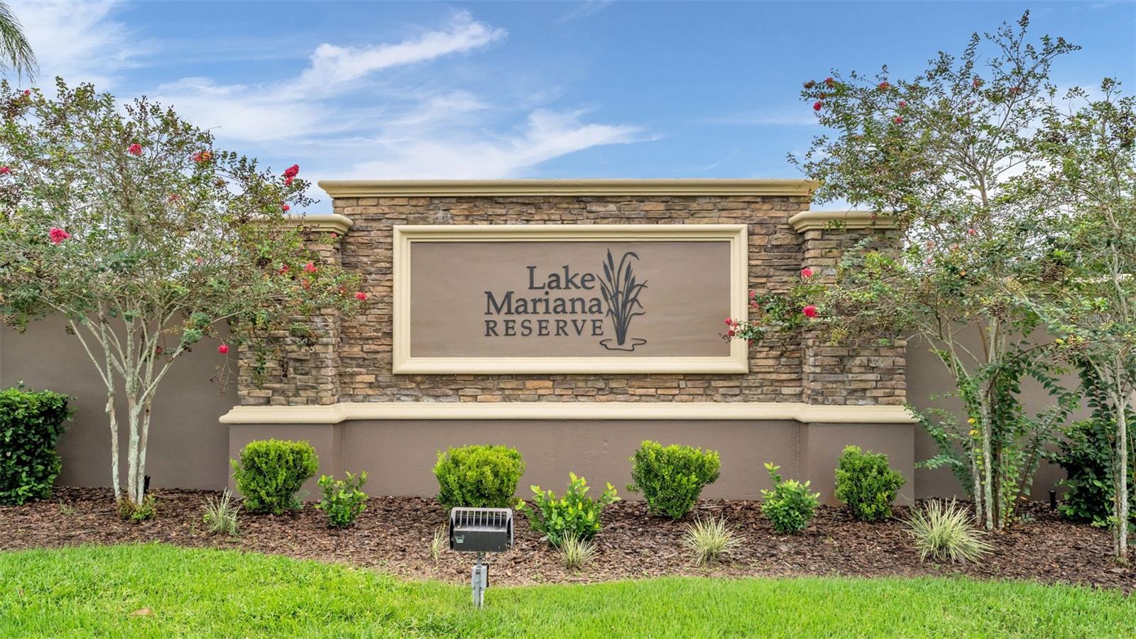 314 Lake Mariana Way Property Photo 6
