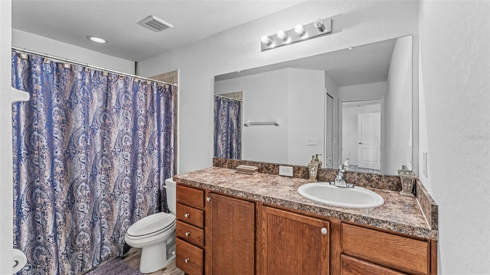 314 Lake Mariana Way Property Photo 27