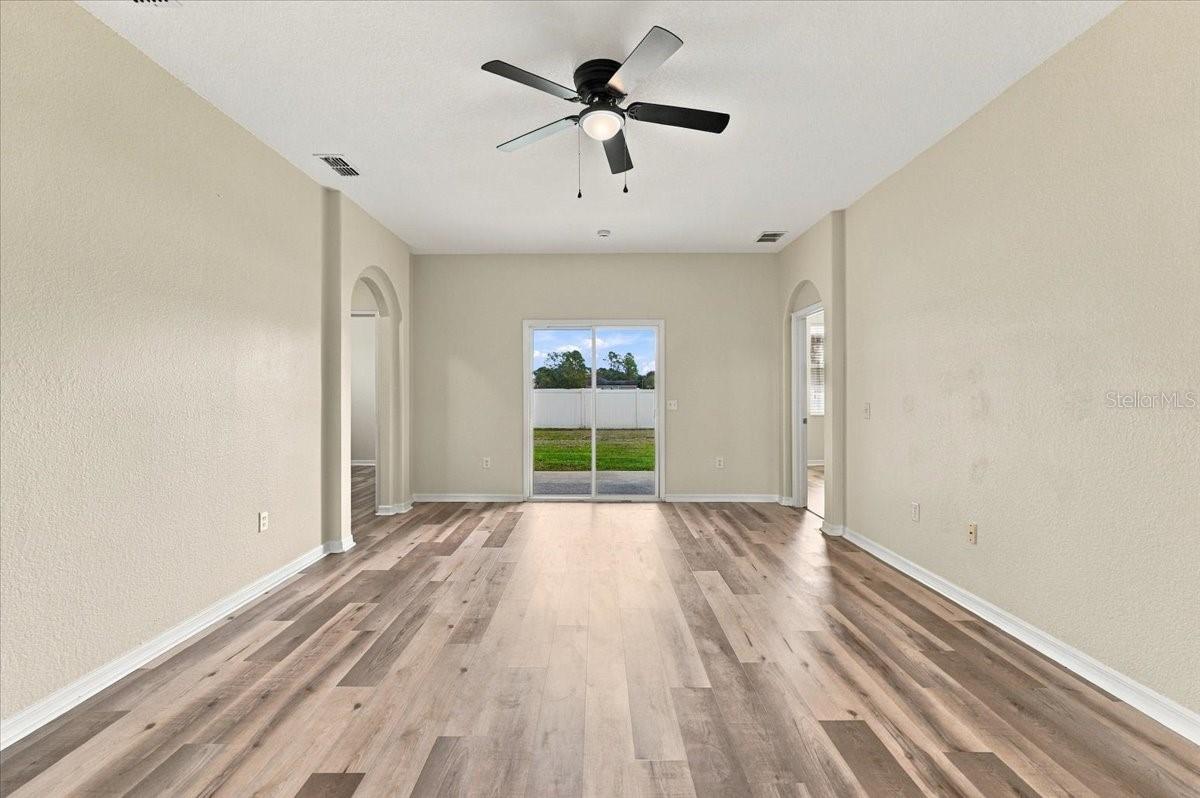 5014 Yellowtop Loop Property Photo 7