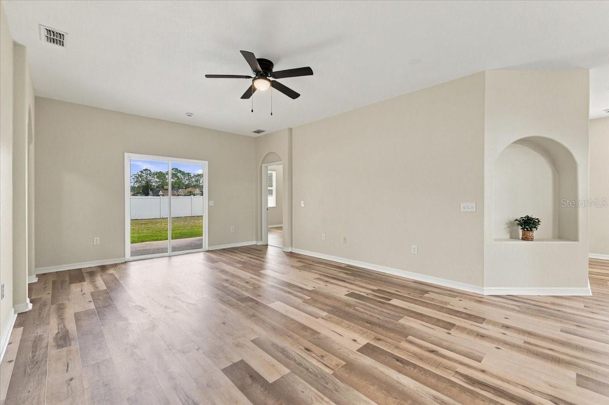 5014 Yellowtop Loop Property Photo 9