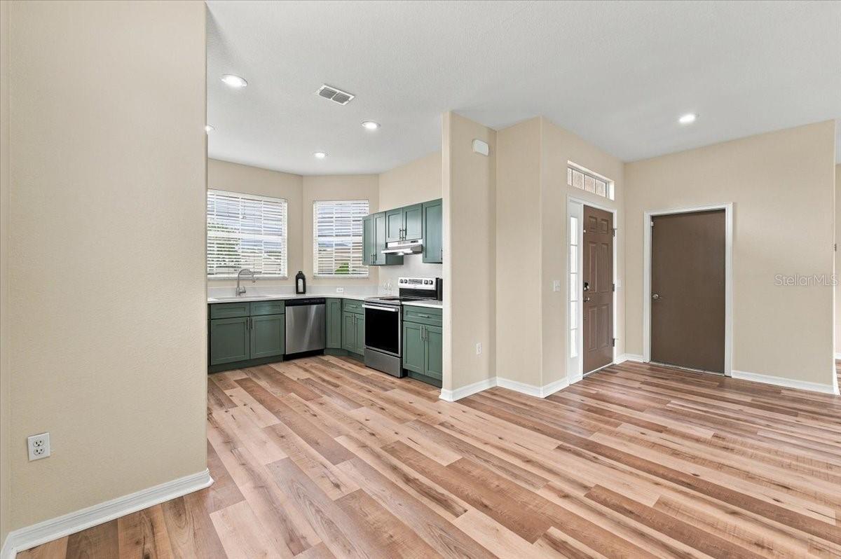 5014 Yellowtop Loop Property Photo 12
