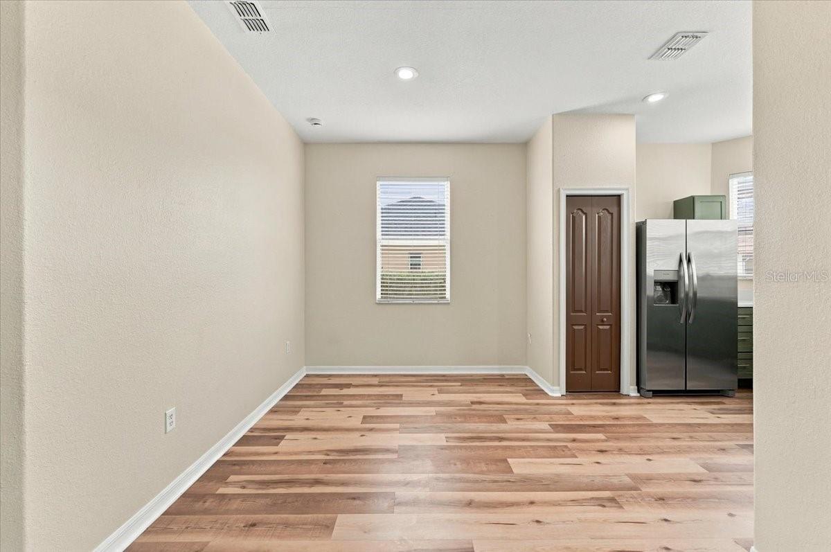5014 Yellowtop Loop Property Photo 18