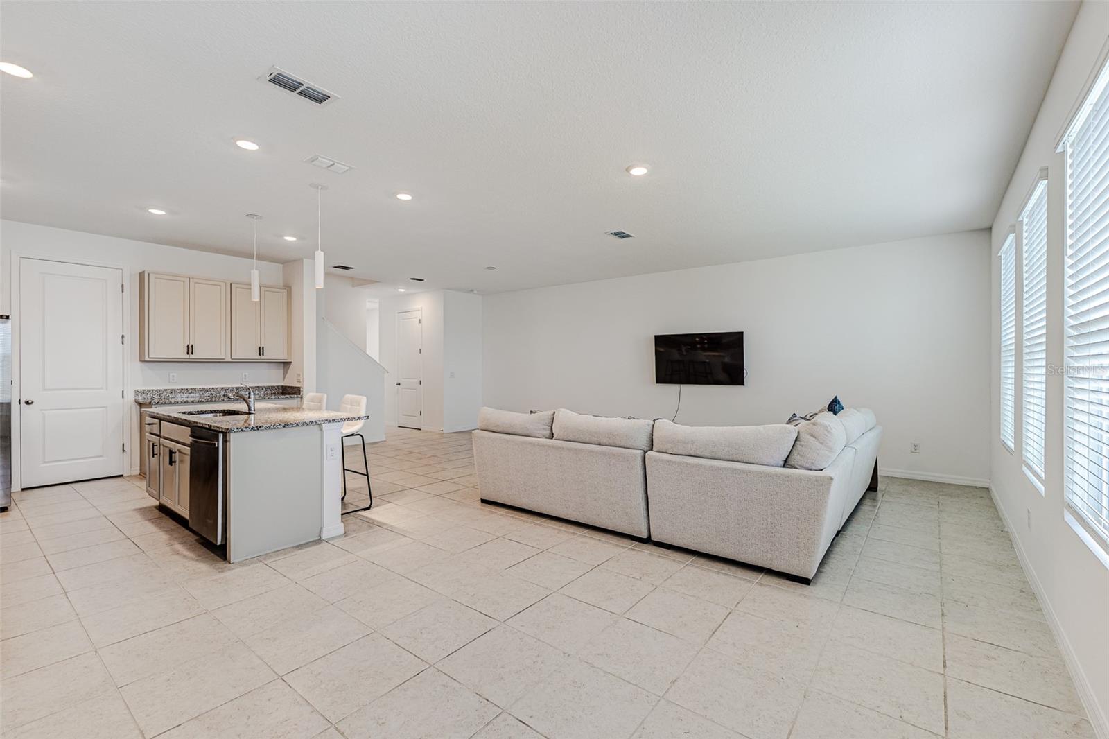 1748 Sanibel Dr Property Photo 11