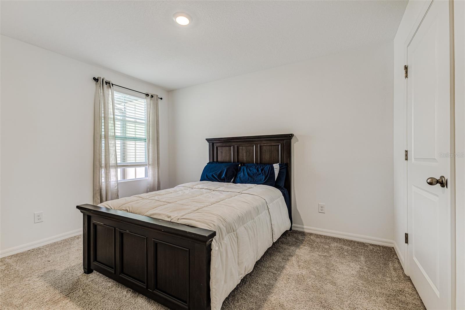 1748 Sanibel Dr Property Photo 36