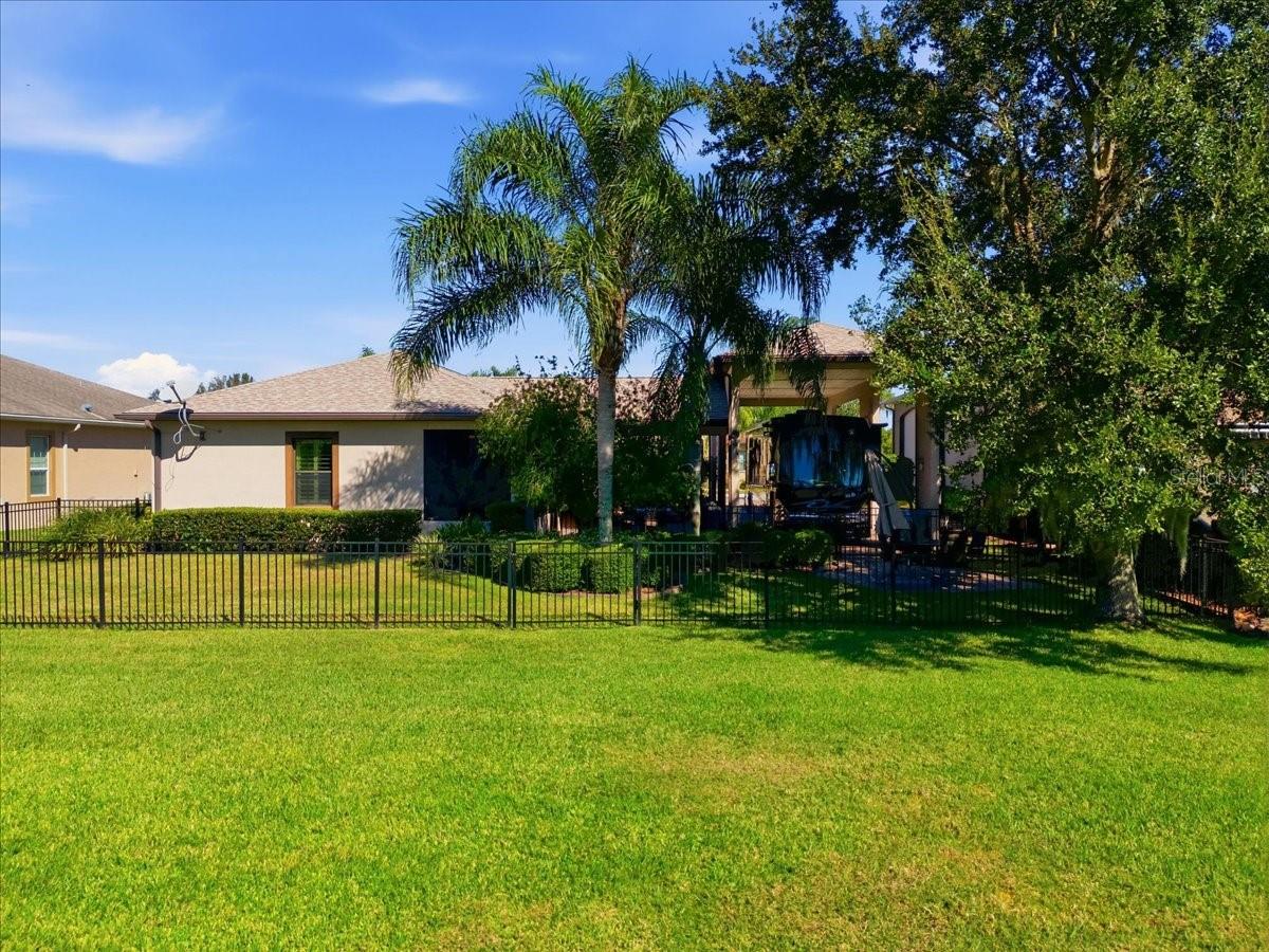 733 Meandering Way Property Photo 6
