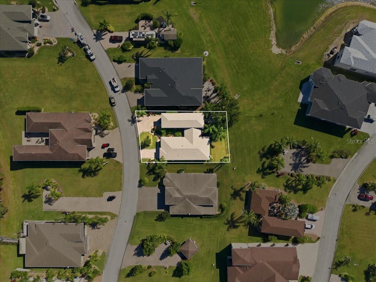 733 Meandering Way Property Photo 10