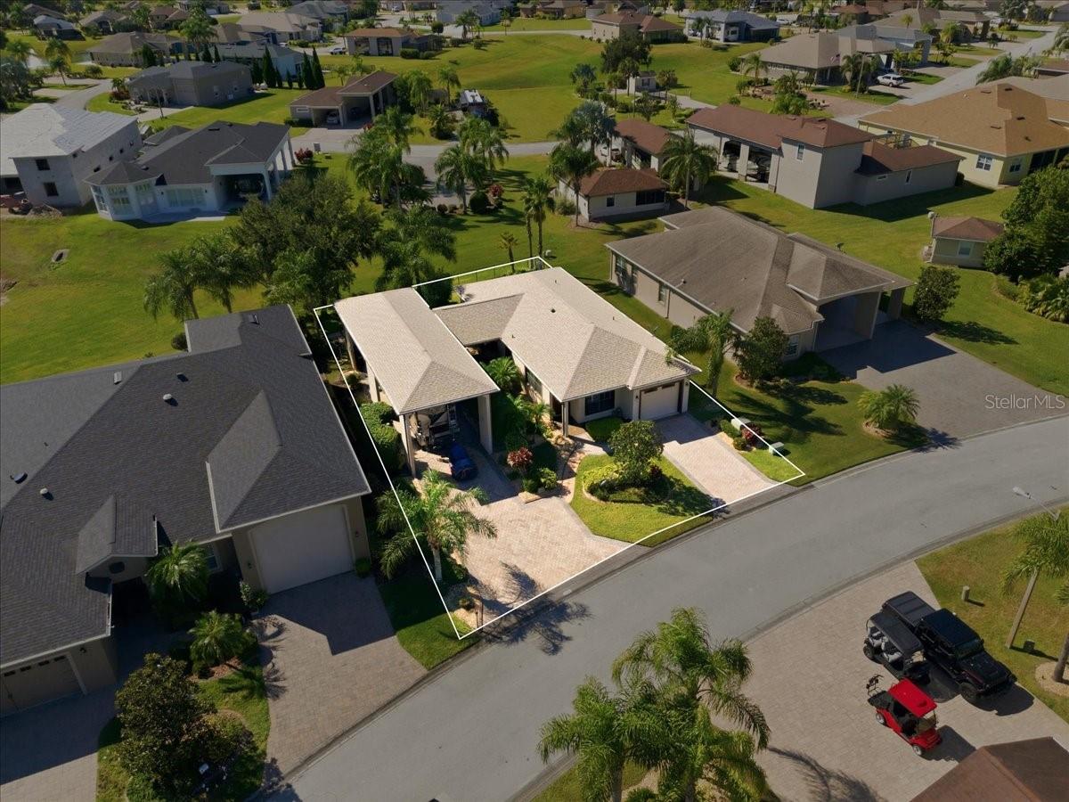 733 Meandering Way Property Photo 11