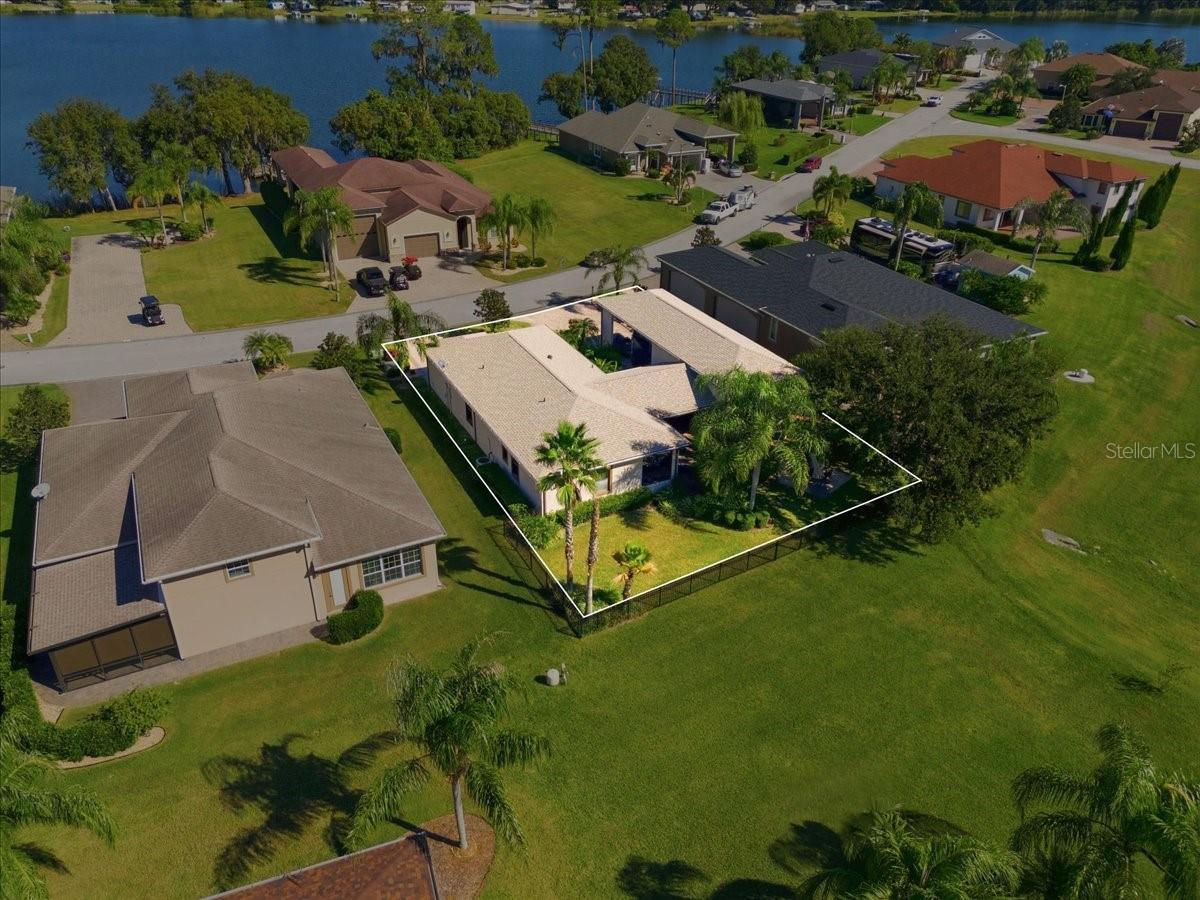733 Meandering Way Property Photo 12