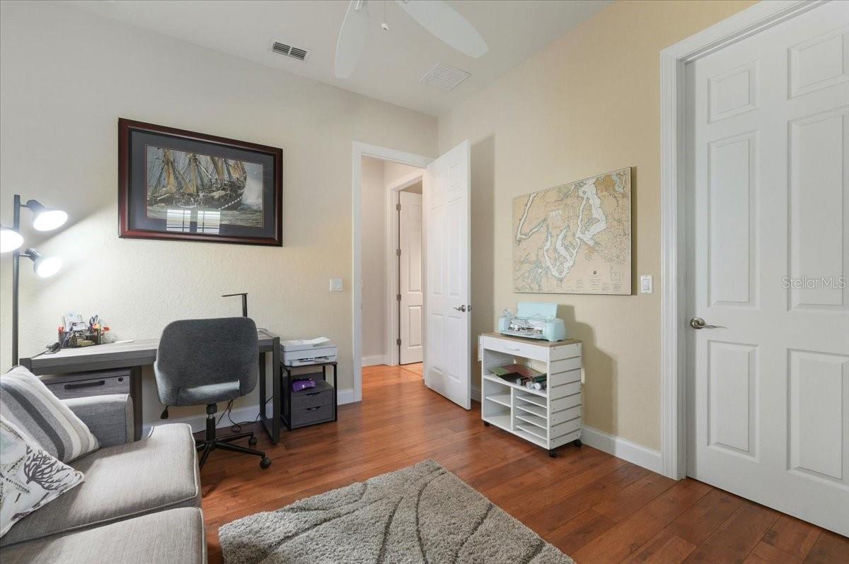 733 Meandering Way Property Photo 29