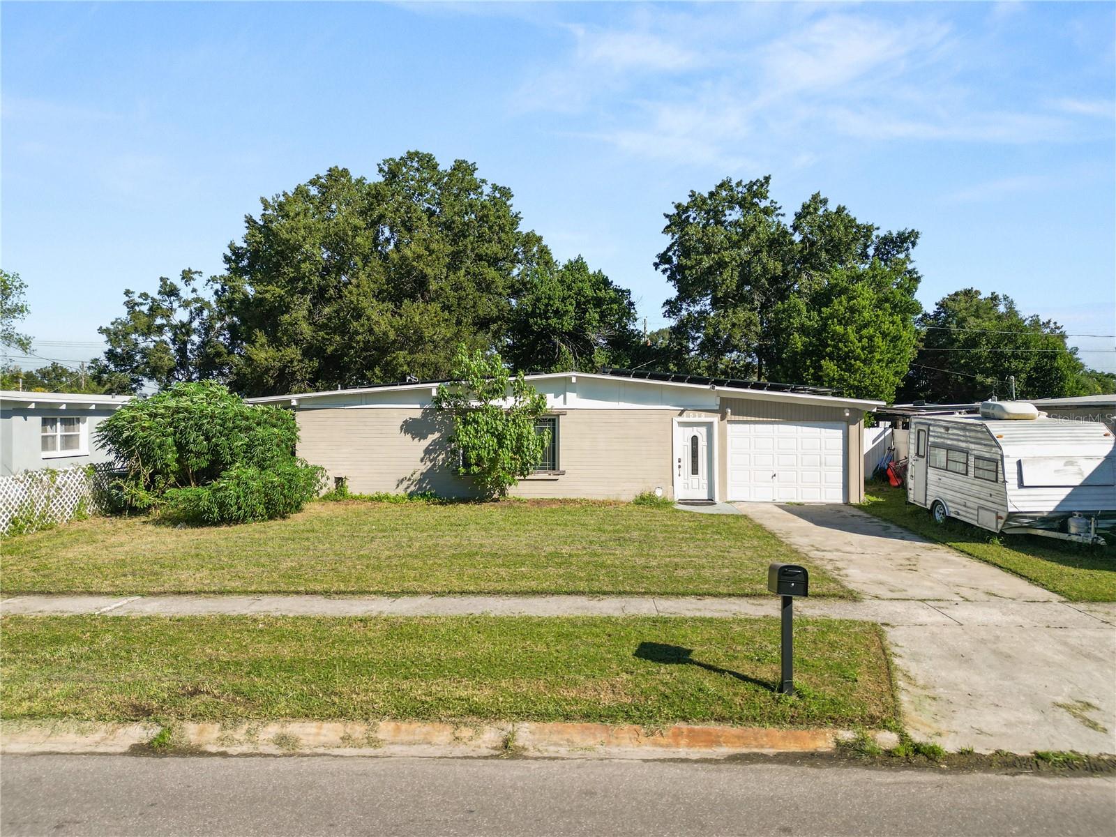 1515 LANCELOT LOOP Property Photo 1