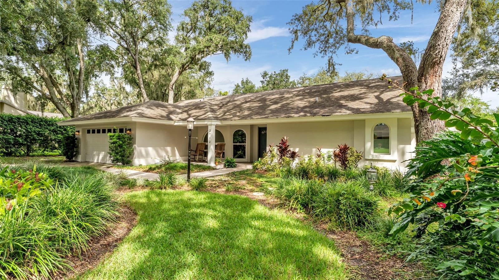 2712 Laurel Oak Dr Property Photo 1
