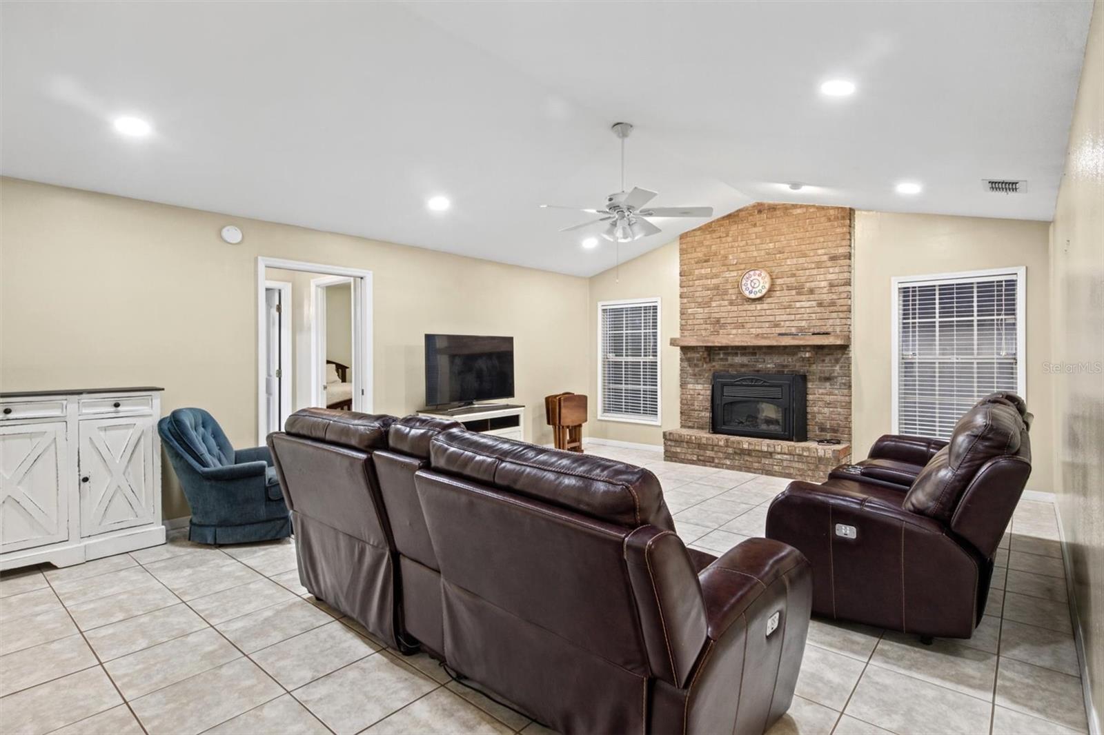 1540 Rosa Ct Property Photo 8