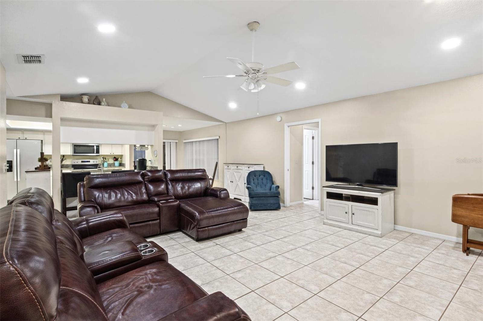 1540 Rosa Ct Property Photo 10