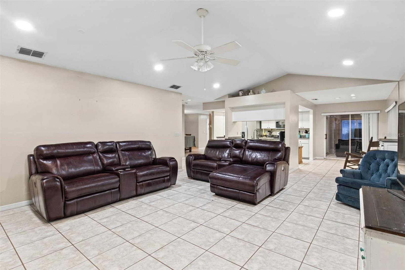 1540 Rosa Ct Property Photo 11
