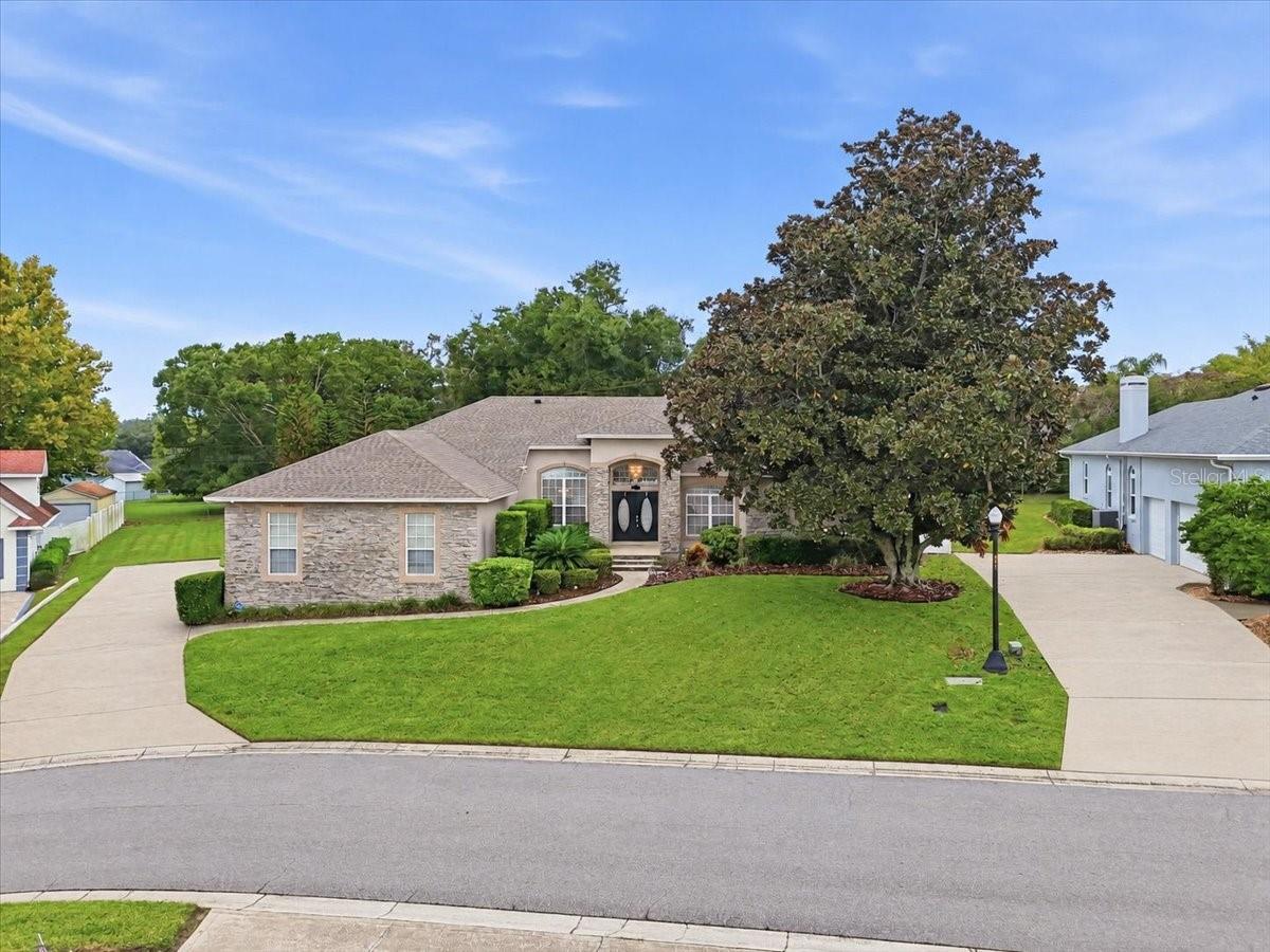 5599 SUMMERLAND HILLS DR Property Photo 1