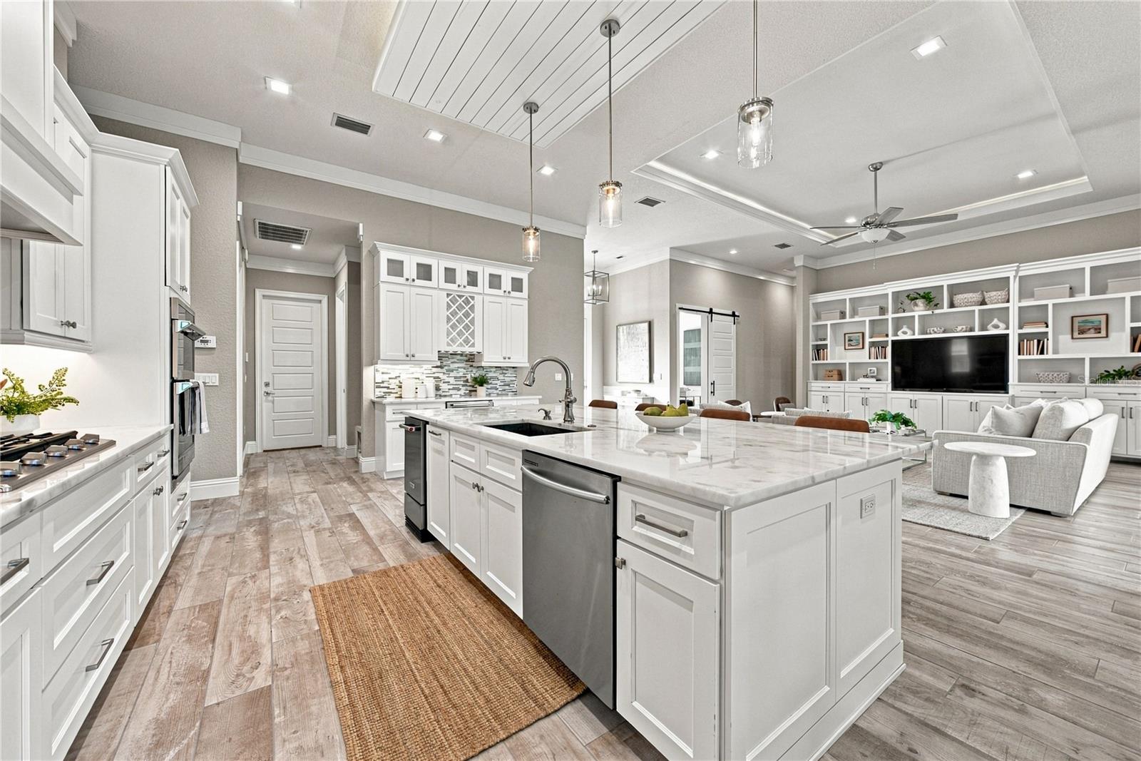 6530 Emerald Woods Ln Property Photo 9