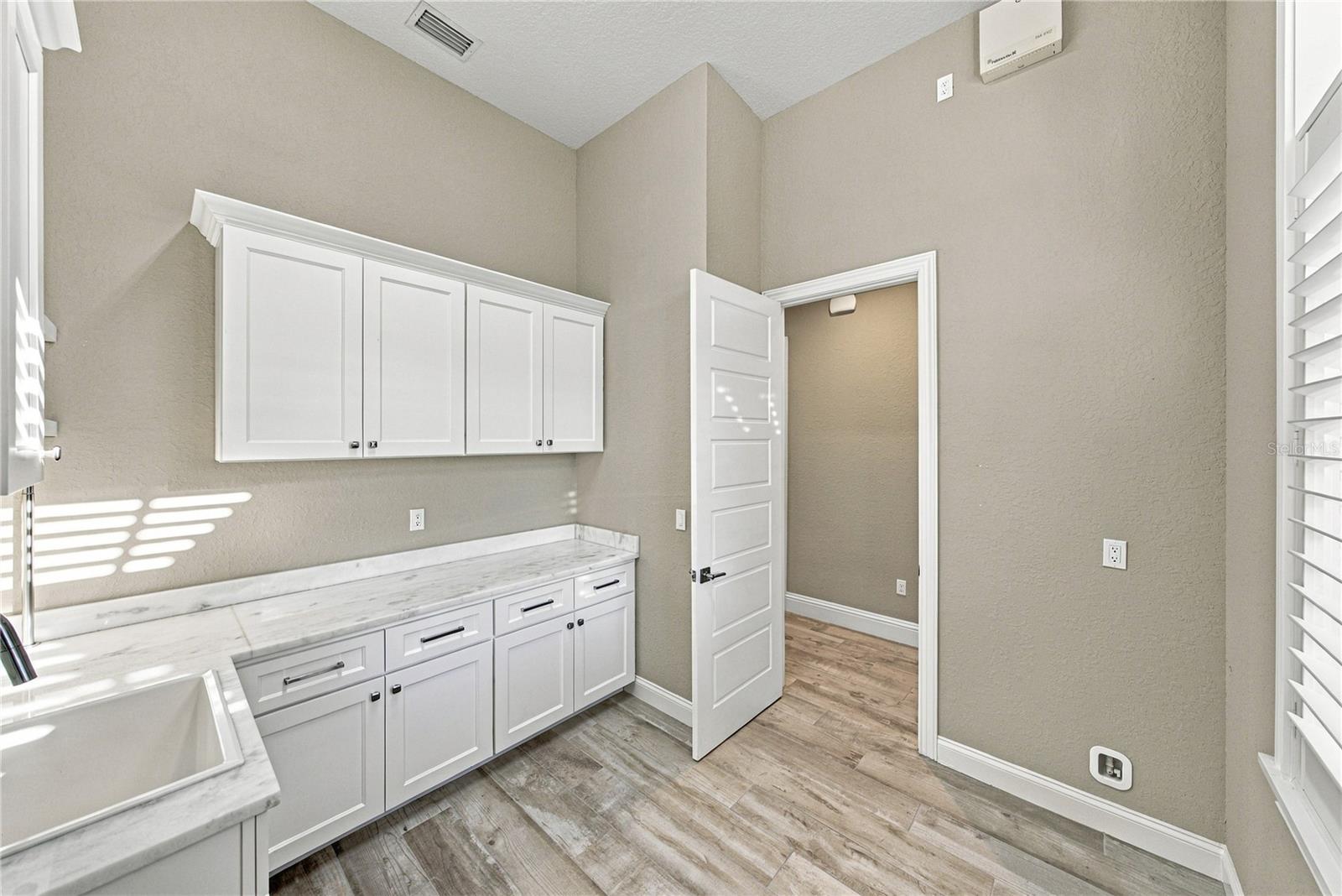 6530 Emerald Woods Ln Property Photo 39