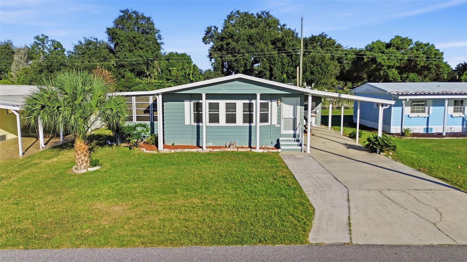 4863 Foxwood Blvd Property Photo