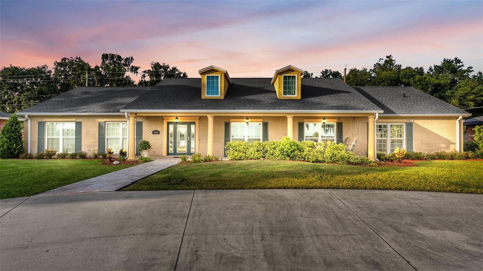 2050 LAKE ARIANA BLVD Property Photo 1