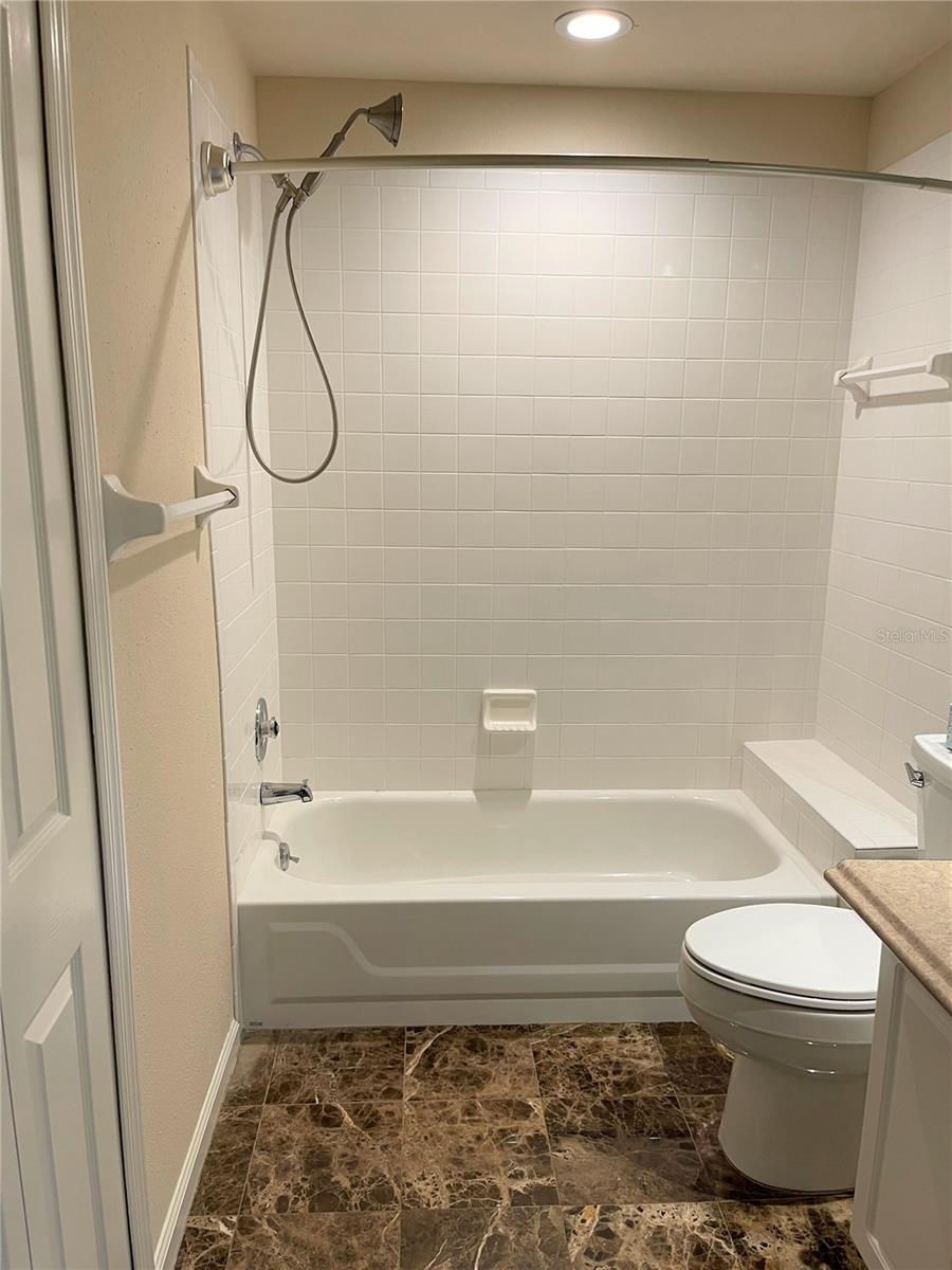 489 Enclave Pl #31 Property Photo 4